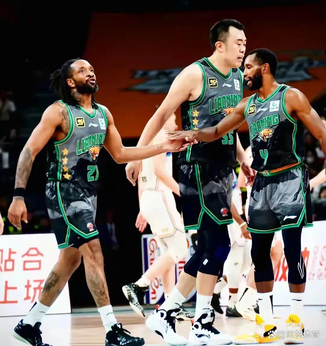包含热血对决：青岛对阵辽宁，谁能笑到最后的词条