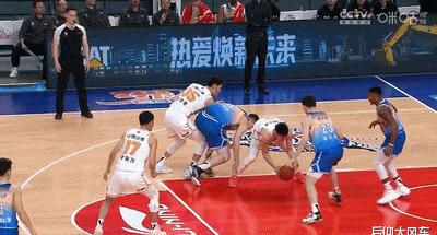 开云体育下载-新疆队迎战浙江队，双方实力对等，火药味十足！的简单介绍
