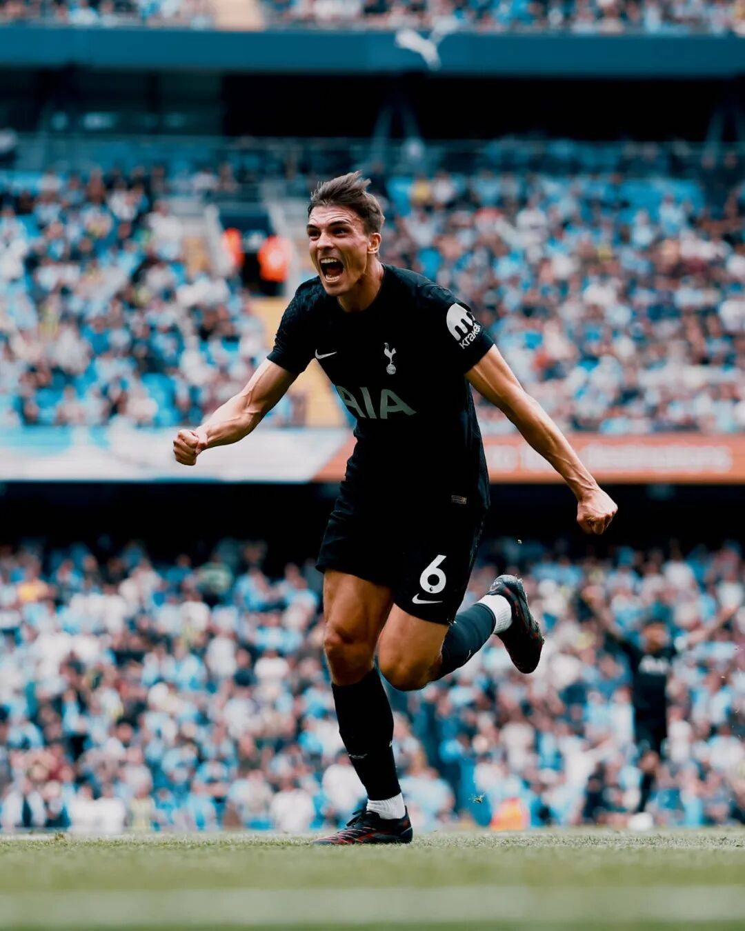 开云官网-热刺主场击败伯恩茅斯，保持半程不败