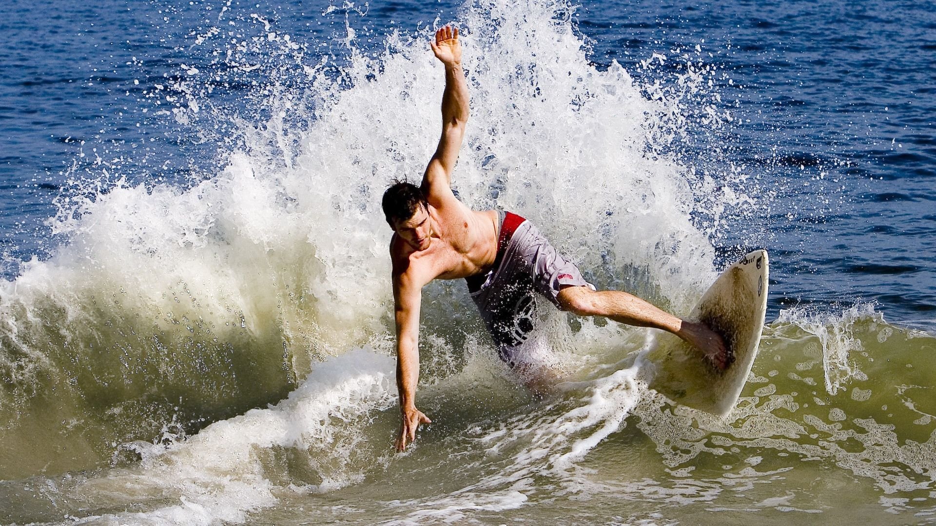 卡瓦哈尔之夜，他用一场教科书定义了边后卫的现代价值