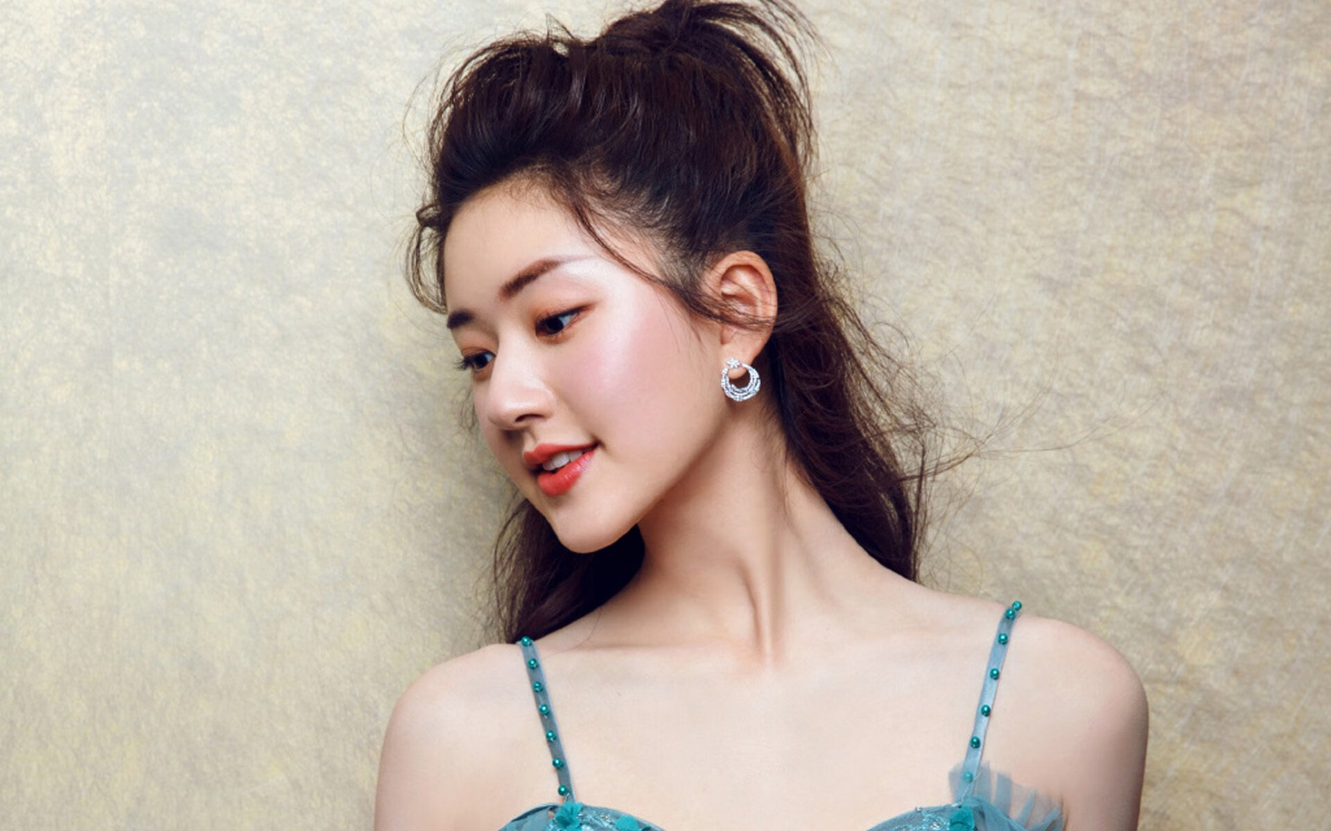 开云体育官方网站-疯狂跨洋,东方回响,数据爆炸与团队掀翻的篮球辩证法