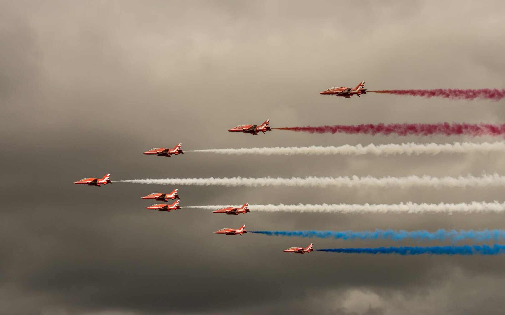 爱尔兰黑马逆袭拉齐奥，凯恩加时绝杀成关键先生