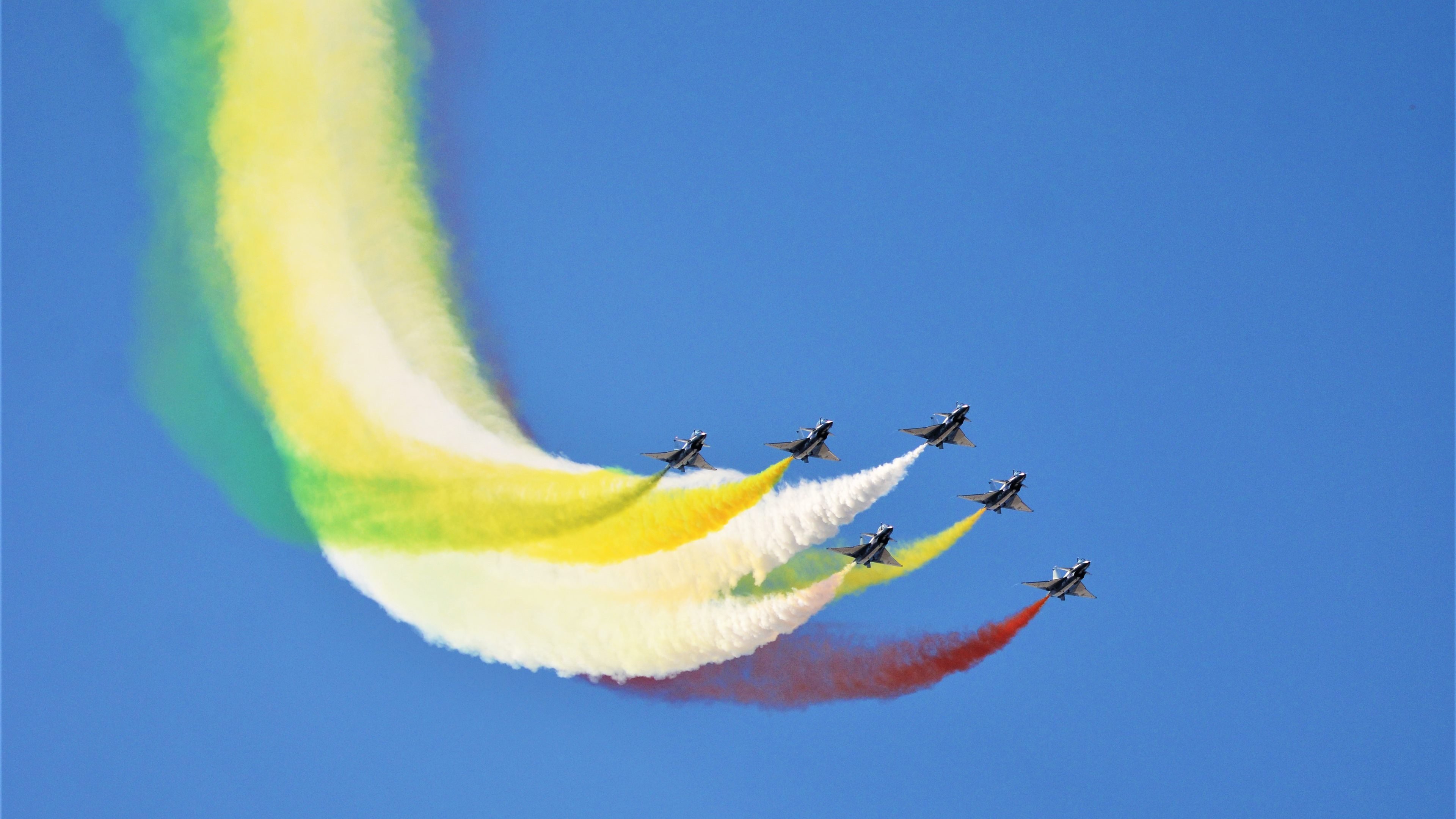 墨西哥防守锁死爱尔兰,若日尼奥彻底打爆防线,足球战术的极致展现