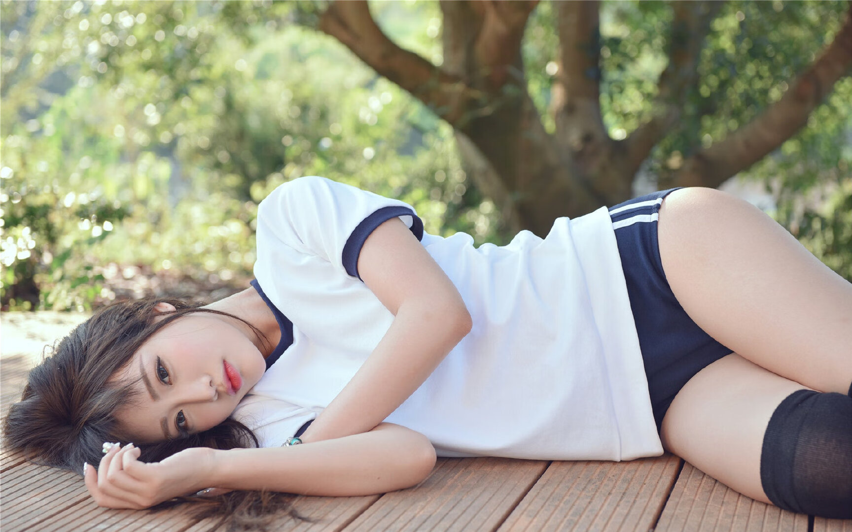 F1年度争冠之夜，杰伦格林比赛走势一手掌控