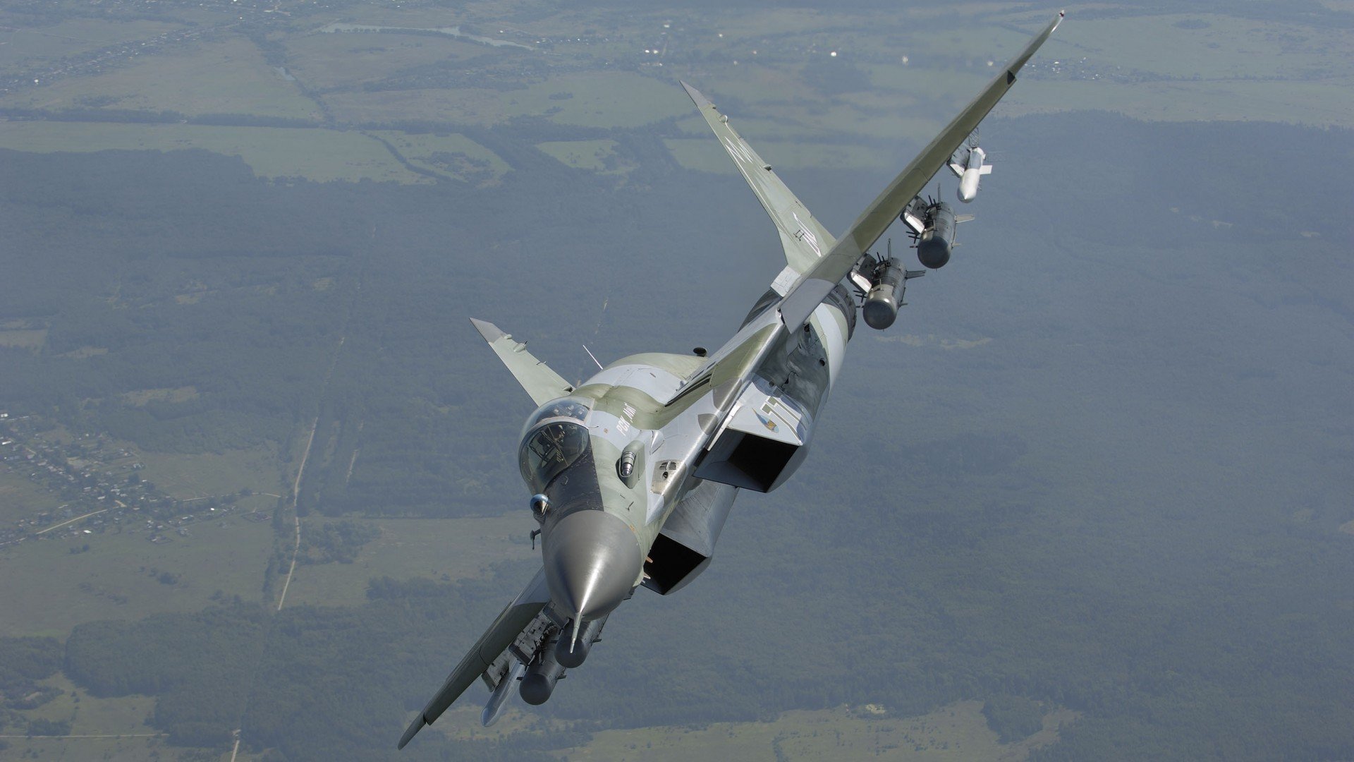 压力的两副面孔，富安健洋的突破与玻利维亚的压制