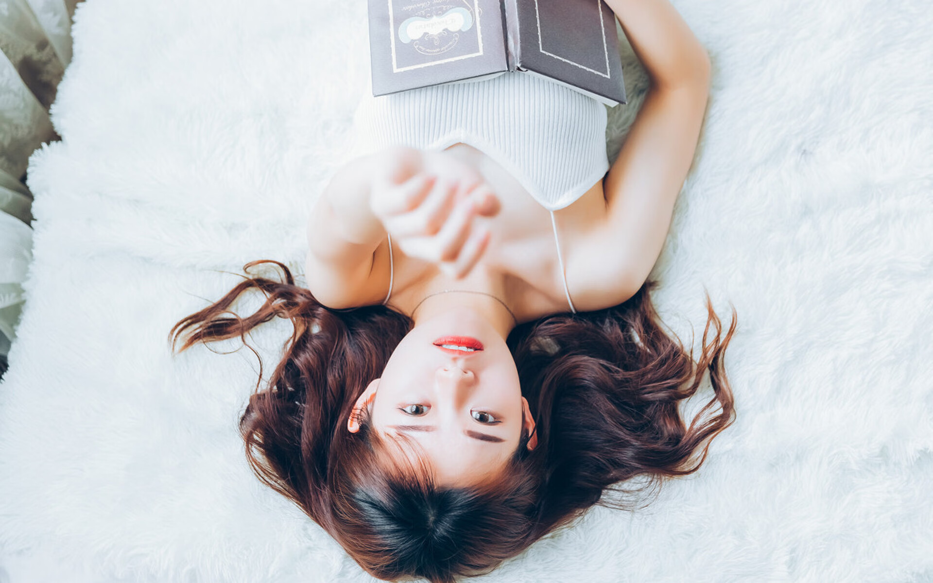 帕尔默闪耀全场展巨星价值,莱比锡红牛高效反击轻取阿森纳