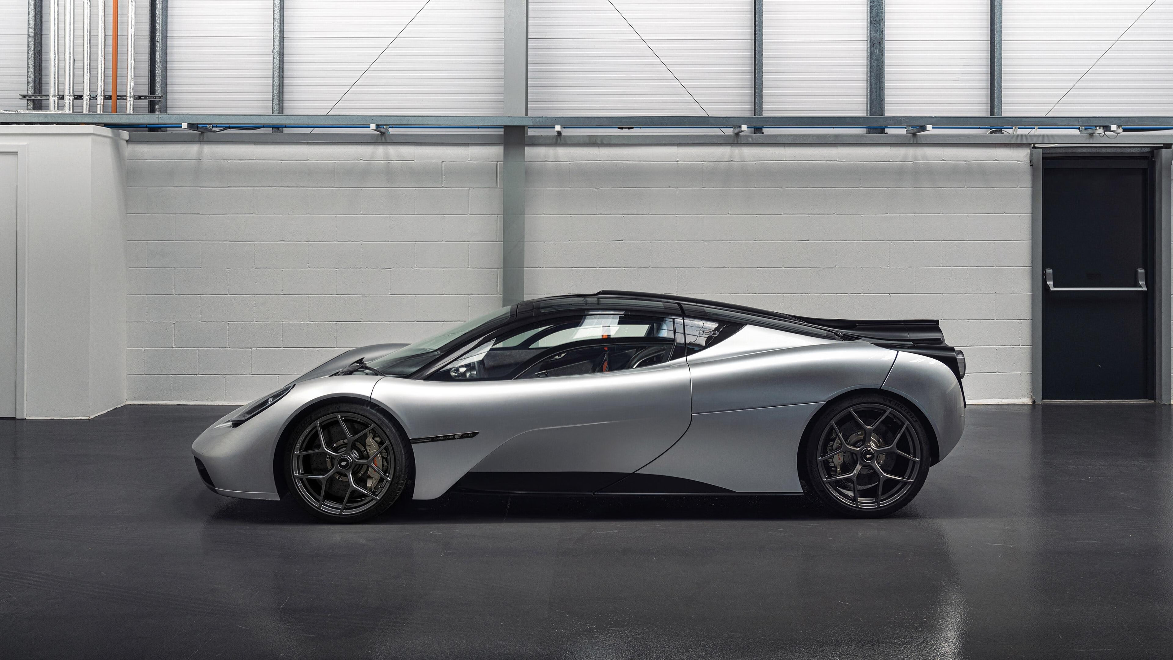 对抗的艺术，从圣西罗的围猎到巴林赛道上的独舞