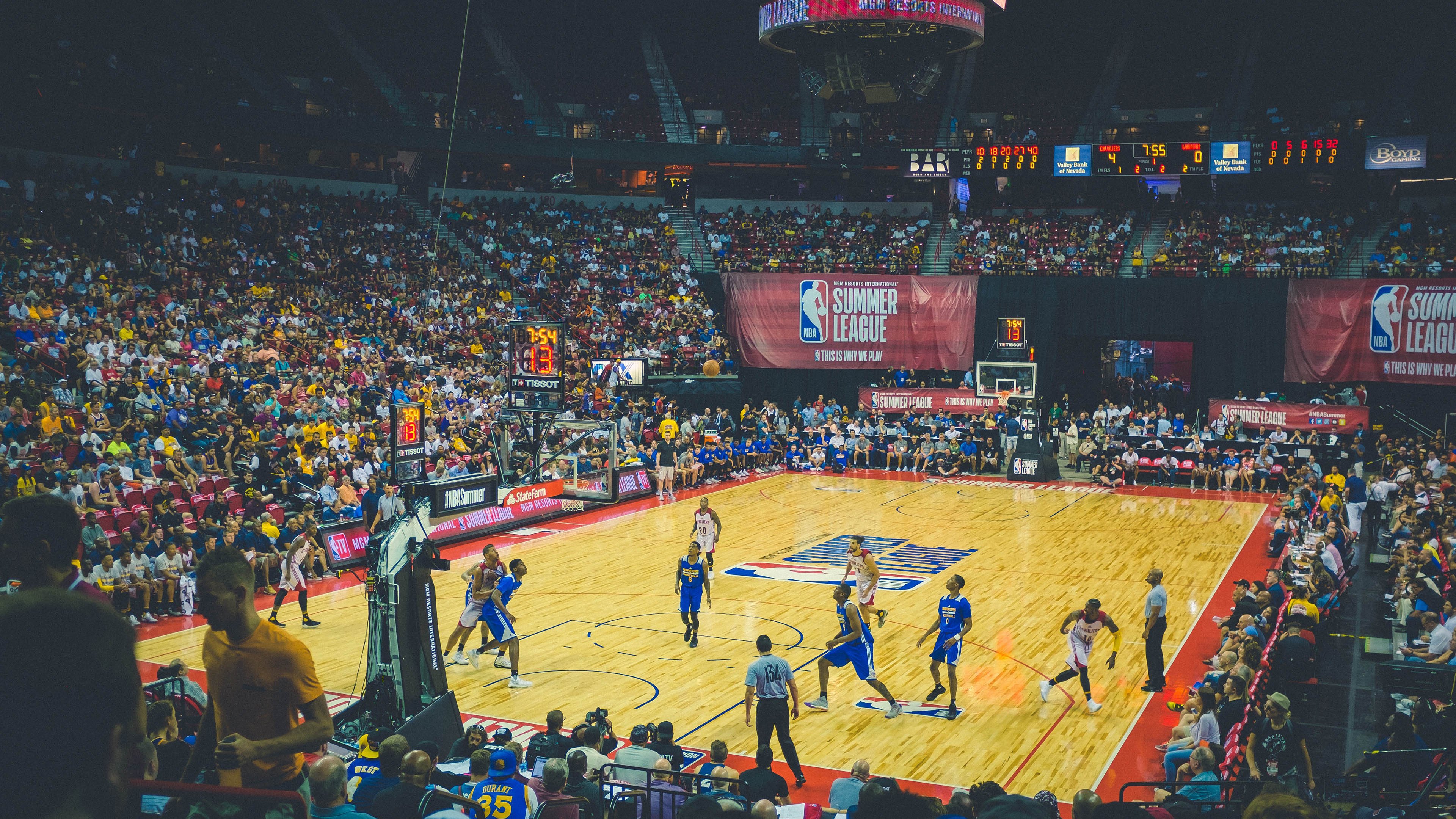 开云APP-米切尔独砍39分彻底打爆魔术防线，骑士主场强势收割胜利